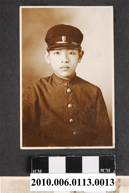 臺南長老教中學校男學生個人照 (共1張)