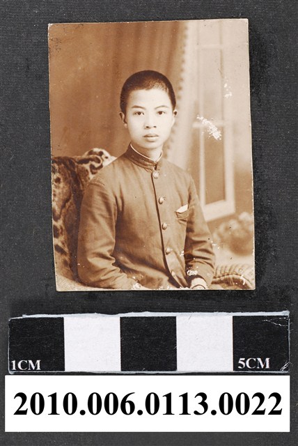 臺南長老教中學校男學生個人照 (共1張)