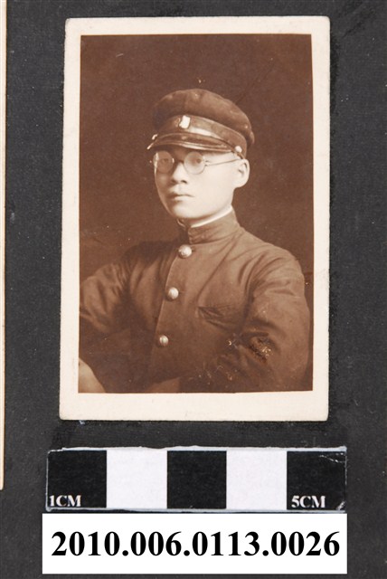 臺南長老教中學校男學生個人照 (共1張)