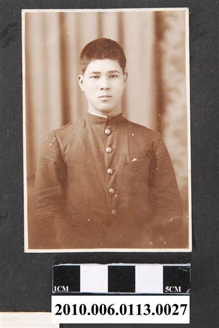 臺南長老教中學校男學生個人照 (共1張)