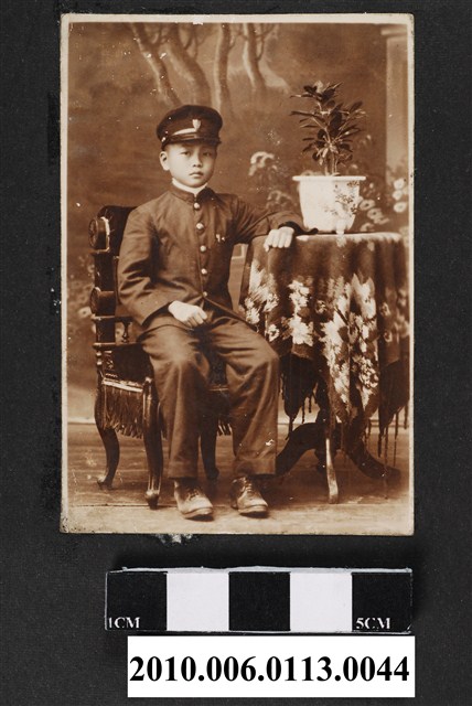 臺南長老教中學校男學生個人照 (共1張)