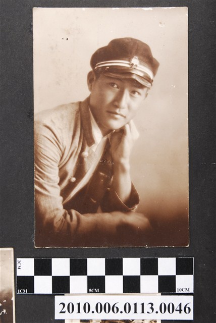 臺南長老教中學校男學生個人照 (共1張)