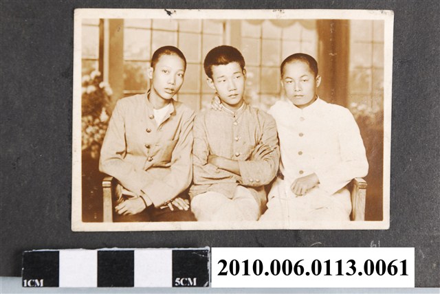 臺南長老教中學校學生合照 (共1張)