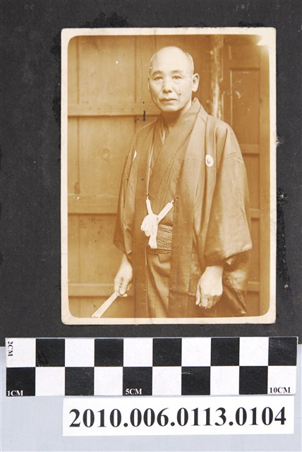 臺南長老教中學校長加藤長太郎個人照 (共1張)