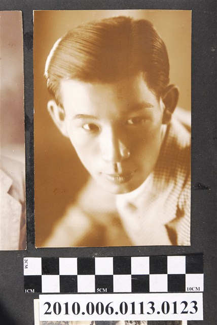 臺南長老教中學校男學生個人照 (共1張)