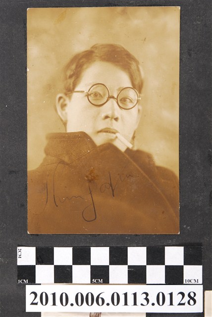 臺南長老教中學校男學生個人照 (共1張)