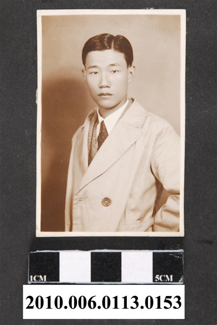 臺南長老教中學校男學生個人照 (共1張)