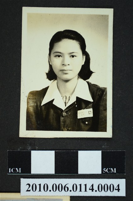 女子獨照 (共1張)