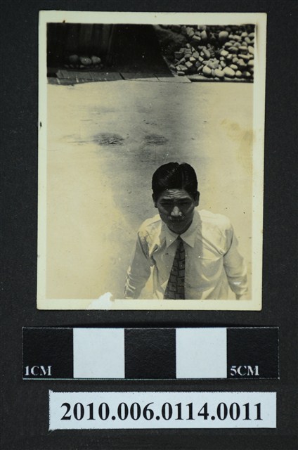 男子獨照 (共1張)