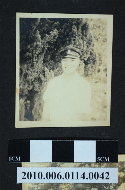 男子獨照 (共1張)