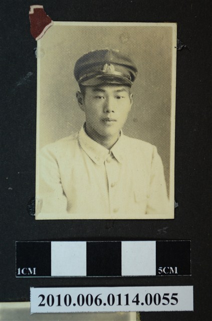 男子獨照 (共1張)