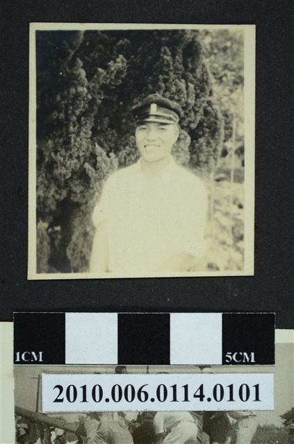 男子獨照 (共1張)