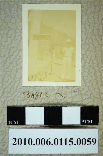 男子獨照 (共1張)