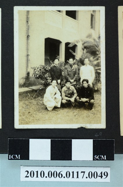 六名男子合影之照片 (共1張)