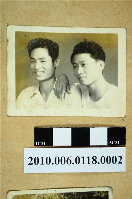 二位男子合影之照片 (共1張)