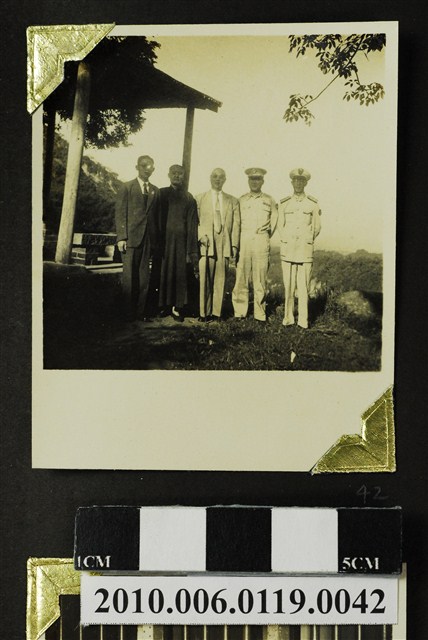 趙琛等五人合照 (共3張)