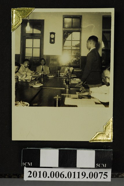 趙琛等人開會剪影 (共3張)