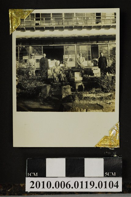 趙琛等六人合照 (共3張)