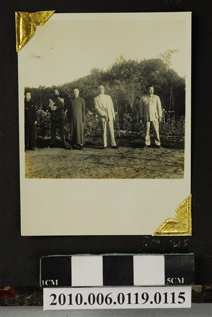 趙琛等五人合照 (共1張)