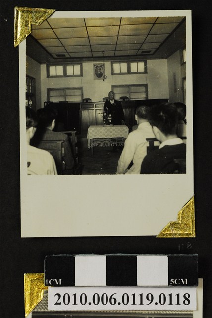 趙琛演講照 (共3張)