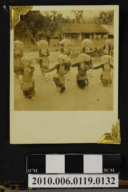 原住民女子舞蹈迎賓 (共1張)