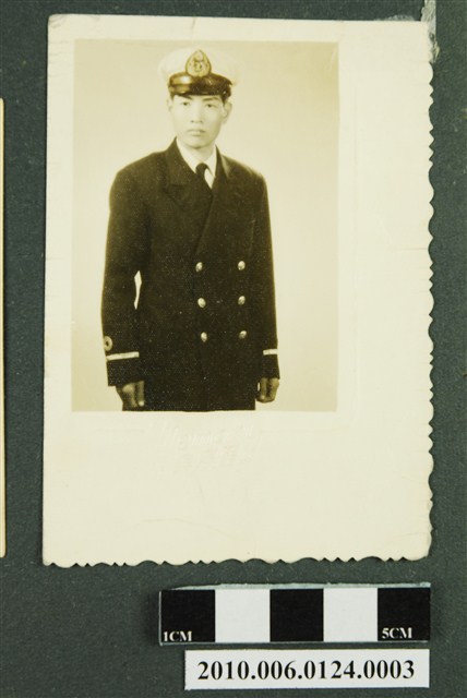 李世隆獨照 (共1張)