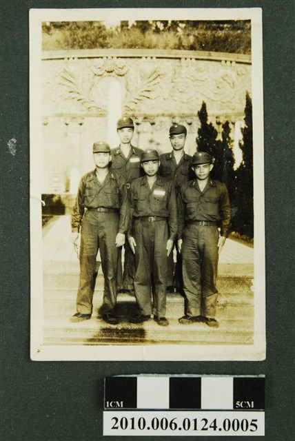 五人合照 (共1張)