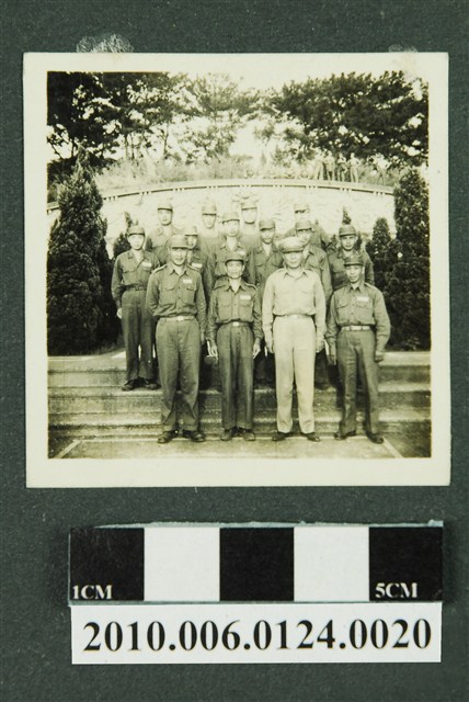 多人合照 (共1張)