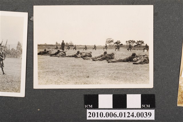 打靶練習照 (共1張)