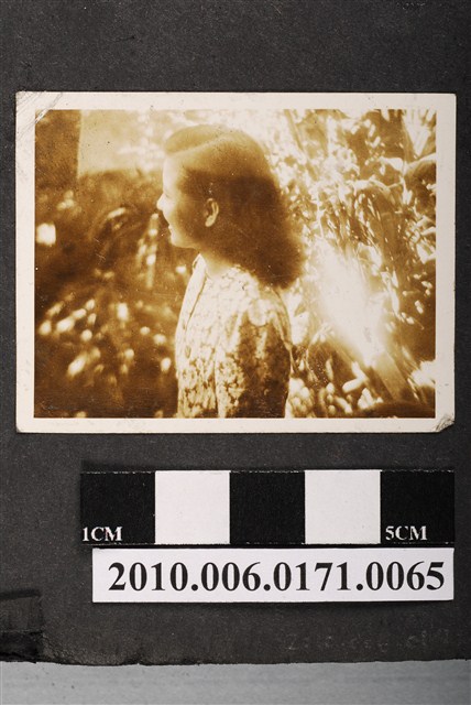 女子個人照 (共1張)