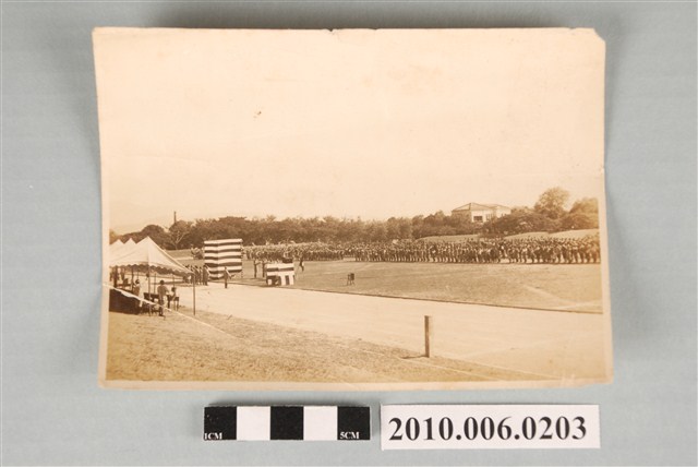 臺中市警防團本部分列式後萬歲三唱 (共2張)