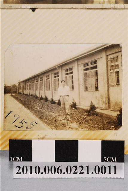 男子獨照 (共1張)