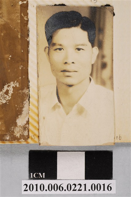 男子獨照 (共1張)