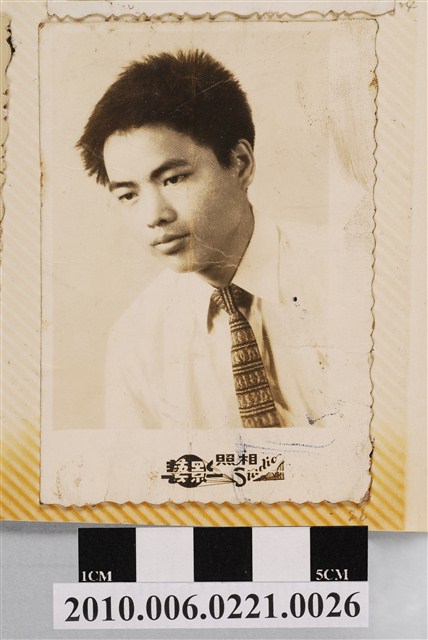 男子獨照 (共1張)