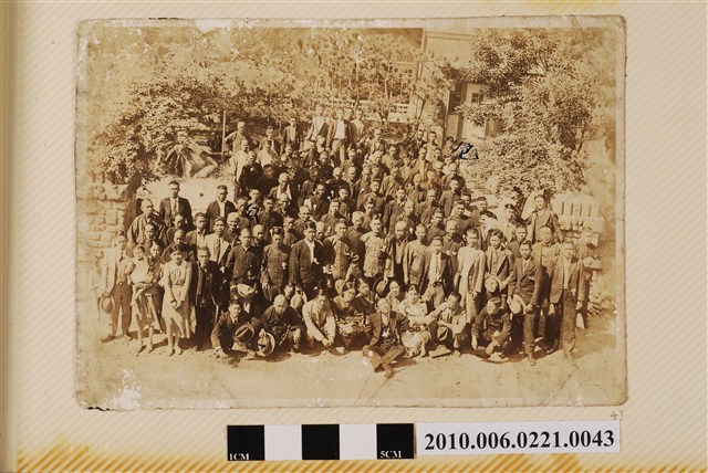 團體合照 (共1張)