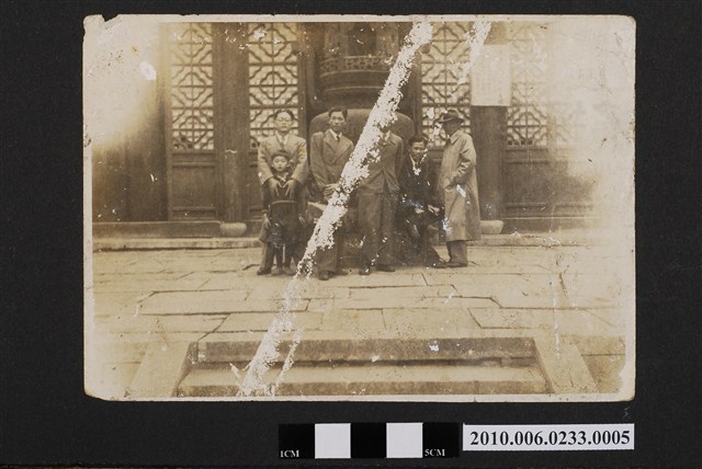 六人合照 (共1張)