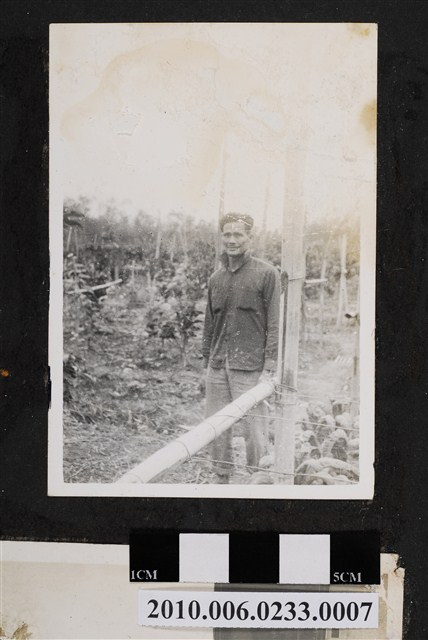 男子獨照 (共1張)