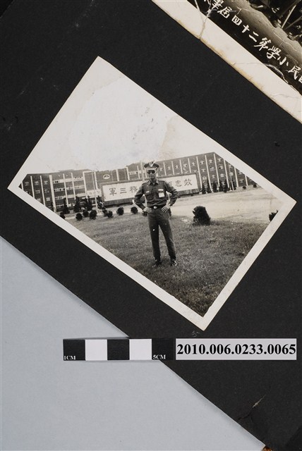 男子獨照 (共1張)