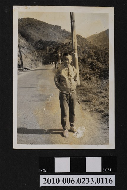 男子獨照 (共1張)