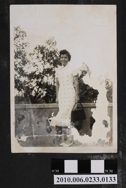 女子獨照 (共1張)