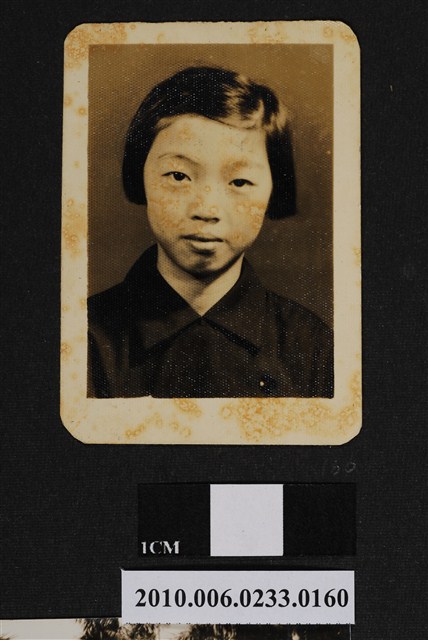 女子獨照 (共1張)