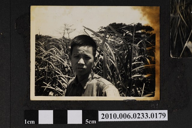 男子獨照 (共1張)