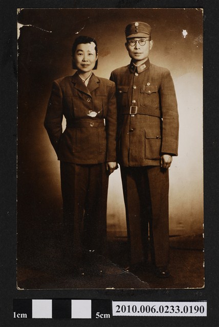 男女合照 (共1張)