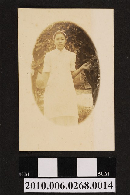 女子獨照 (共1張)