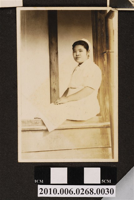 女子獨照 (共1張)