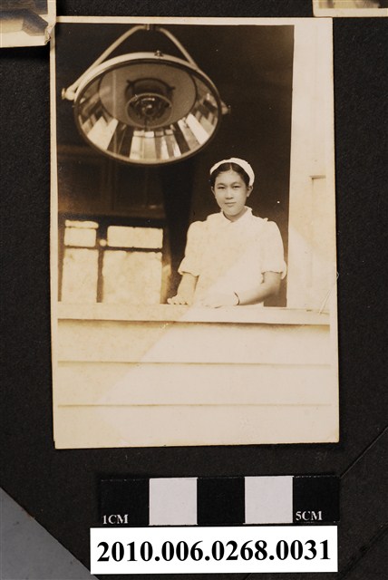 女子獨照 (共1張)