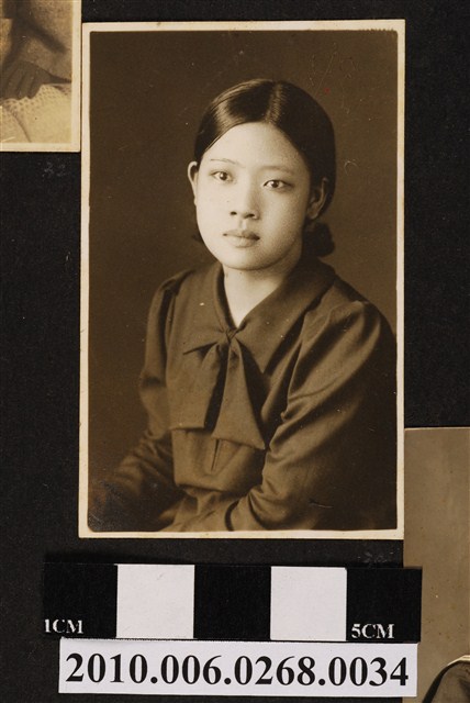 女子獨照 (共1張)