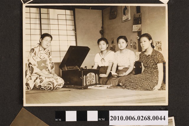 四人合照 (共1張)