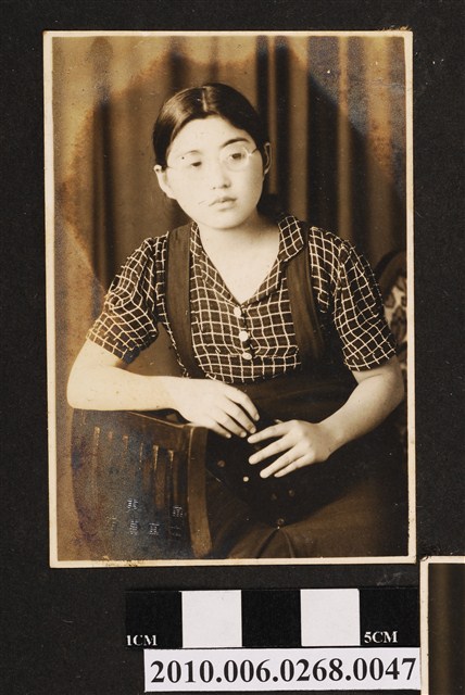 女子獨照 (共1張)