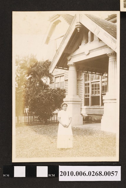 女子獨照 (共1張)